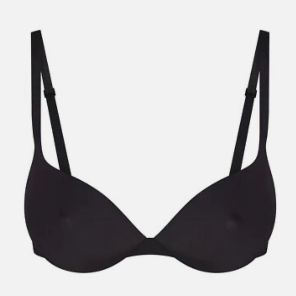 SKIMS Black Seamless T-Shirt Bra with Adjustable Straps